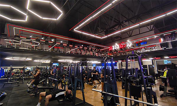 Academia Skyfit Tupã