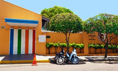 Escola Chapeuzinho Vermelho
